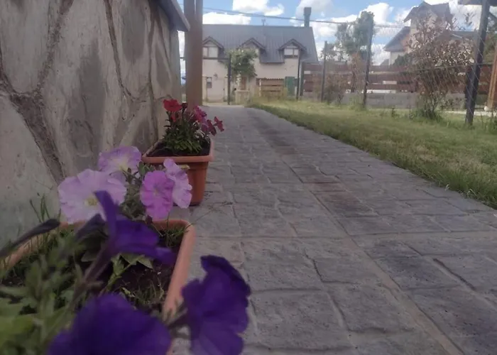Cabana Luminosa Con Verde Jardin, Zona Tranquila